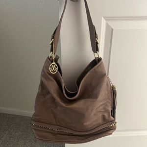Vieta: Gorgeous and barely used in excellent condition purse/bag.